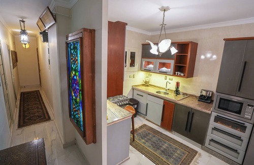 Oula Apartment | Vintage & Practical Flat-Walking distance- Nile