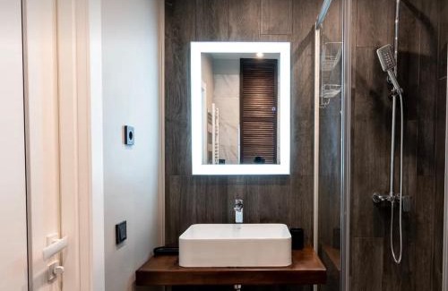 Vake Apartment | VIP apart 708
