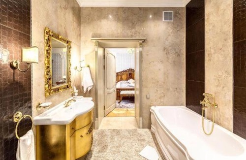 Zakharova-Pulikhova House | VIP Apartments Dipservice Hall