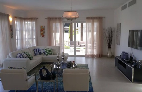 Los Maestros Resort | VIP Confesi Suite closest to beach/pools