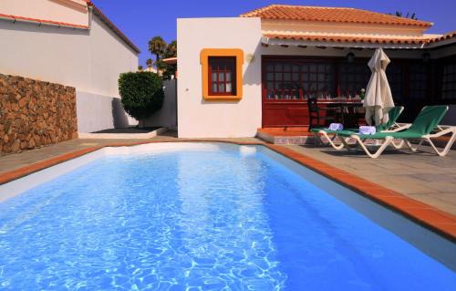 Caleta de Fuste Villa | Vip Villas - Caleta Dorada