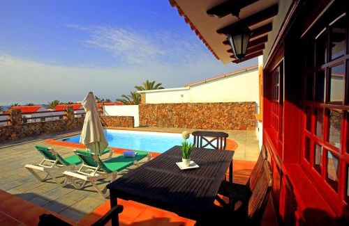 Caleta de Fuste Villa | Vip Villas - Caleta Dorada