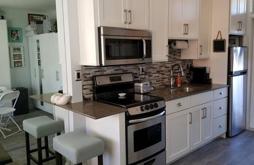 Northeast Virginia Beach Apartment | Virginia Beach Oceanfront/Boardwalk, Beach, Pool & Balcony