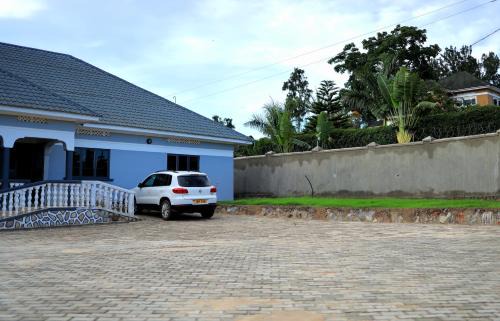 Mbarara Bed & Breakfast | ViRRA Suites