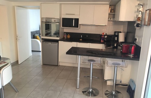 Latresne Apartment | Visit Bordeaux and the surrounding region in a bucolic setting