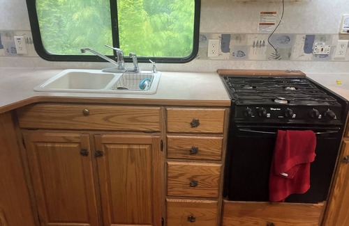 Roberts Creek House | VISIT THE FARM LIFE REST AND RELAX