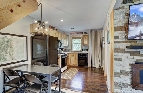 Breckenridge Cabin | Vista Blanca is an adorable cabin with breathtaking views of the mountains!