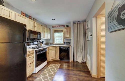 Breckenridge Cabin | Vista Blanca is an adorable cabin with breathtaking views of the mountains!
