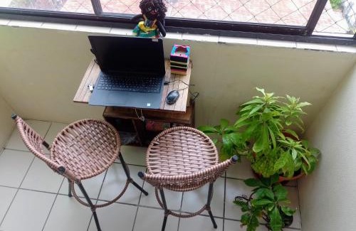 Bairro Novo House | Vista para o mar e Farol de Olinda, Perto da FACULDADE DE MEDICINA DE OLINDA , Cama Solteiro Com colchão Adicional, Estante e Ventilador