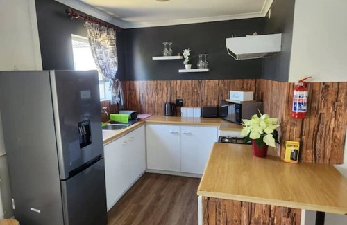 Langebaan Apartment | Vista Piscina - center of Langebaan walking distance to beach