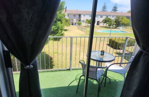 Langebaan Apartment | Vista Piscina - center of Langebaan walking distance to beach