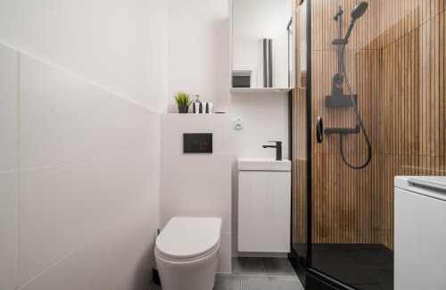 Zoliborz Apartment | Vistula Corner Studio by BookingHost