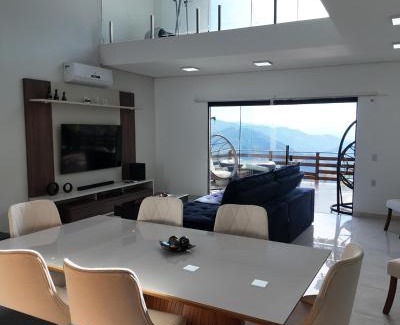 Marmelopolis House | Vita - Cabanas & Chalés Villaggio Girotto