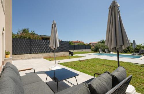 Valtura Villa | Vita Laboris