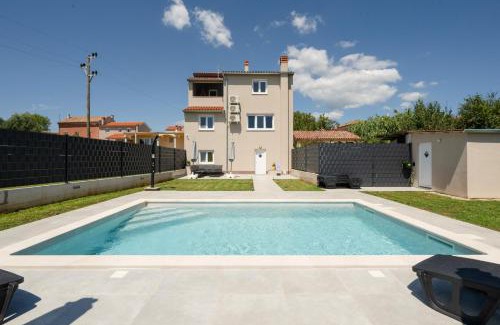 Valtura Villa | Vita Laboris