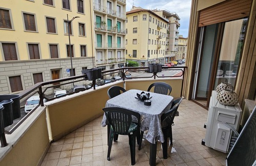 Careggi Rifredi Apartment | Vivaldi Suite