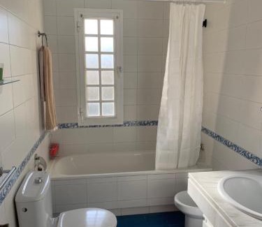 Jerez de la Frontera House | VIVE JEREZ Casa de lujo con piscina y barbacoa en la mejor zona de Jerez de la Frontera