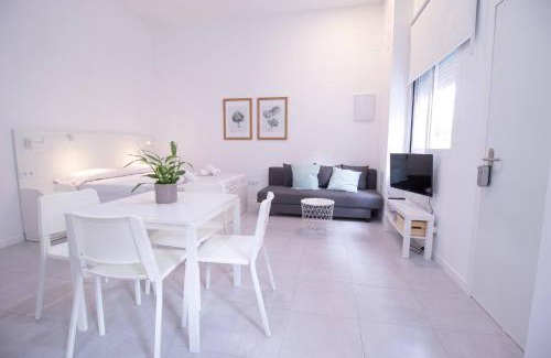 Trinitat Apartment | Viveros by Concept Flats