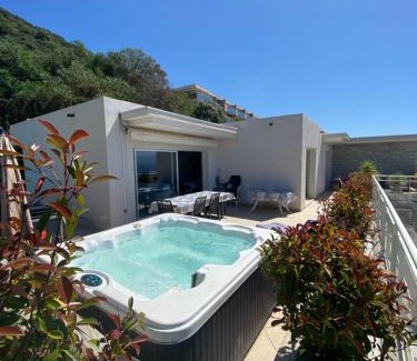 Ajaccio Villa | VIzzavona piscine et jacuzzi