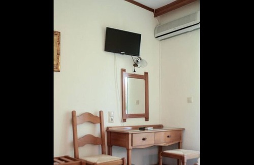 Ormos Prinou House | Vlachogiannis Hotel - Triple Room 3
