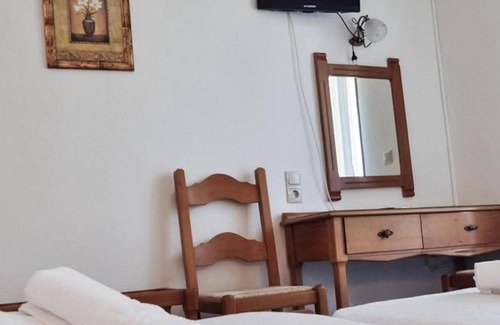 Ormos Prinou House | Vlachogiannis Hotel - Triple Room 2
