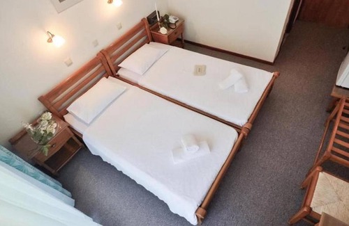 Ormos Prinou House | Vlachogiannis Hotel - Triple Room 2