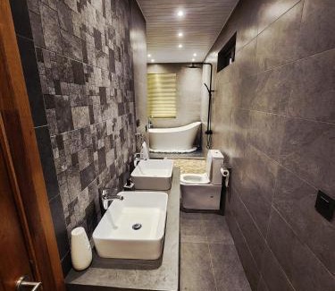 Port Chambly Villa | VLAP Residence