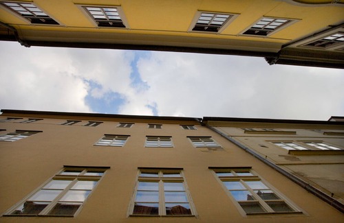 Mala Strana Apartment | Vlasska 9 - Beautiful Historic 17th century Apt for 2 near Castle - City Centre