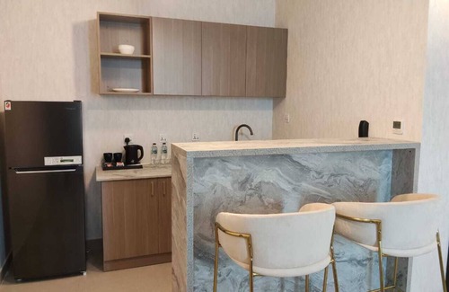 Academic City Hotel | VOGO Grand Hotel formerly Best Western Plus Academic City