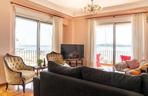 Volos City Centre Apartment | Volos Large Apartment Sea View