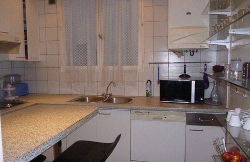 Quartier de la Roquette Apartment | Voltaire. 62m2 apartment with parking.