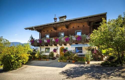 Huettau House | Vordersattlegghof