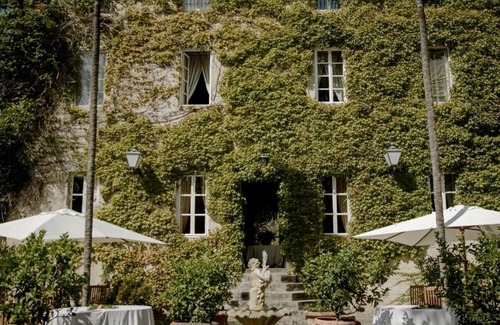 Vorno Villa | Vorno Villa Sleeps 24 with Pool Air Con and WiFi