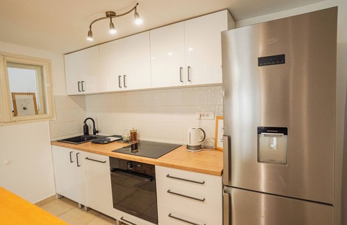 Zvezdara House | VP Apartment - A Forest Retreat in the Heart of the City!