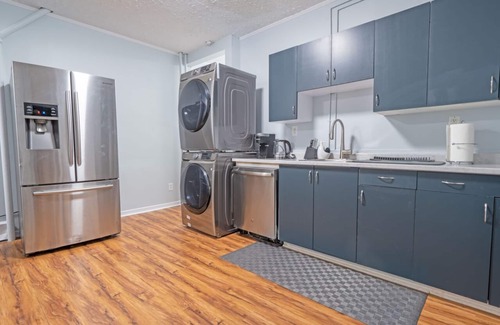 South End Apartment | Vrbo Urban Oasis Steps from the Pier