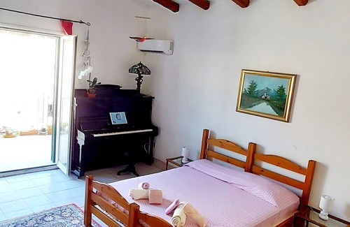 Castellammare Apartment | Vucciria's Historic Home