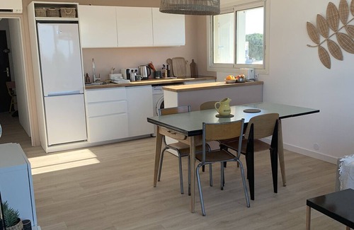Le Grau-Du-Roi Apartment | Vue mer -acces Direct Plage - Piscine- 46 m2- 2 Chambres- Boucanet-grau du roi