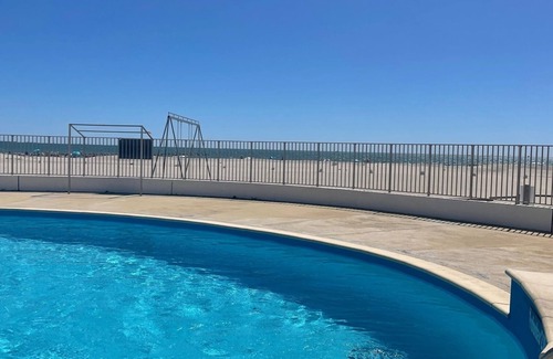Le Grau-Du-Roi Apartment | Vue mer -acces Direct Plage - Piscine- 46 m2- 2 Chambres- Boucanet-grau du roi