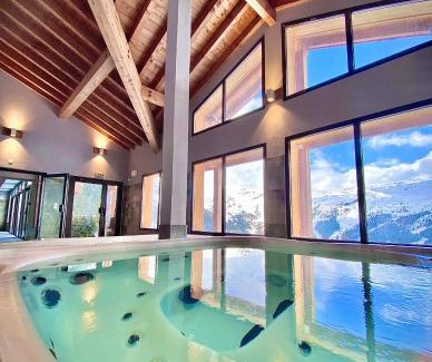 Flaine Apartment | Vue panoramique sur les montagnes plein Sud - T2 Skis aux pieds, Piscine & Spa