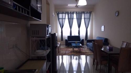 Titiwangsa Sentral Apartment | VUE RESIDENCES SERVICE SUITE - 2 rooms for 4 pax