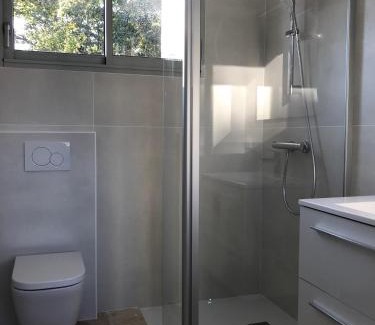 La Rochelle City Centre Apartment | Vue Superbe sur Tour de la Lanterne T2 avec Terrasse Remparts 2