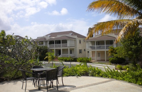 Vuemont Apartment | Vuemont Resort, Mt Brevitor,St Peter,26017.BB