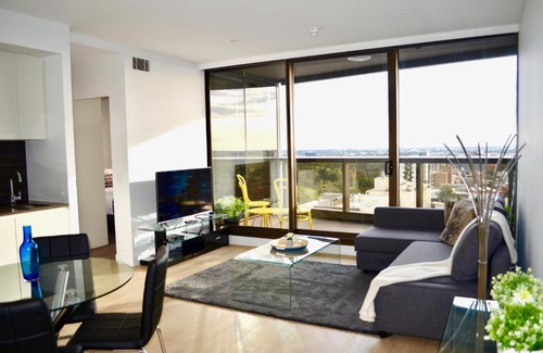 Adelaide Central Business District Apartment | VUEonKW