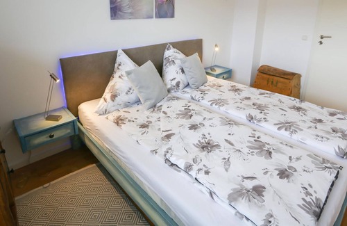 Koppelberg Apartment | Würzgarten - Moselblick am Waldrand