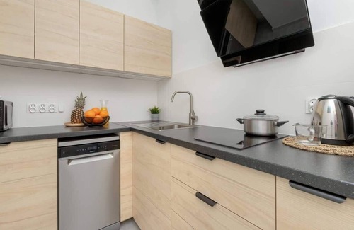 Old Town Apartment | Węglarska 6 | Comprehensive Apartment | TV