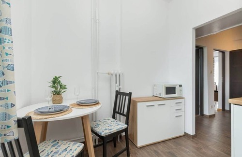 Srodmiescie Apartment | Władysława IV 46D | Chic Apartment | near the beach