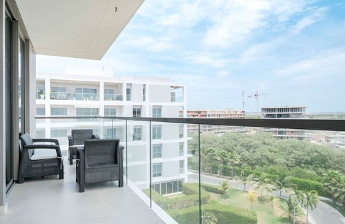 Cartagena District Apartment | w* | Amazing 2BR w/Balcony in Manzanillo Beach