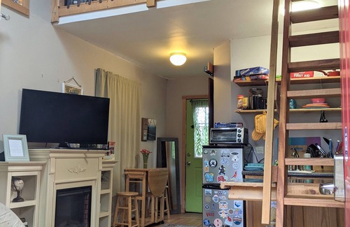Asheville House | W Avl Tiny Home, Pet Friendly, Close to Downtown