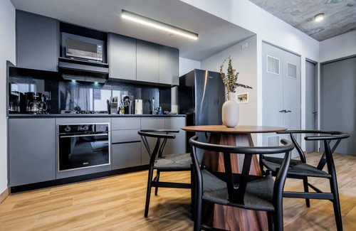 Panama City Apartment | w* | Eternal 1BR w/Great Deco in Centriqo