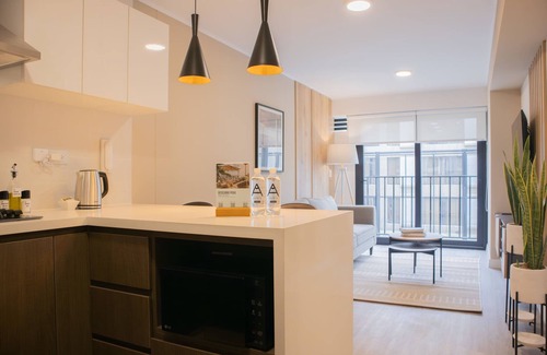 Leuro Apartment | w* | Impressive 1BR w/Balcony in Miraflores